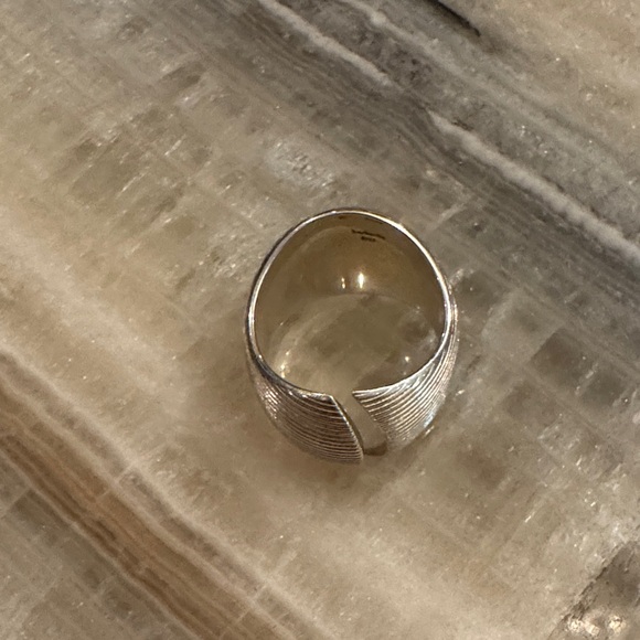 Sterling  Silver Ring - Picture 3 of 5